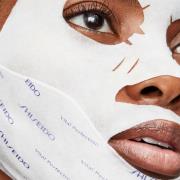 Shiseido Exclusive Vital Perfection LiftDefine Radiance Face Mask (Pac...