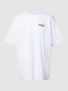 MCNEAL T-Shirt mit Label-Detail in Weiss, Größe XL