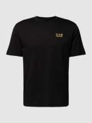 EA7 Emporio Armani T-Shirt mit Label-Print auf der Rückseite in Black,...