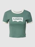 Levi's® Cropped T-Shirt mit Label-Print in Schilf, Größe L