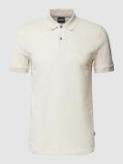 BOSS Slim Fit Poloshirt mit Label-Stitching Modell 'Pallas' in Offwhit...