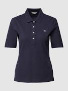 Gant Poloshirt aus Baumwolle mit Label-Detail in Marine, Größe XS
