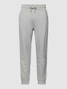 Gant Sweatpants mit Label-Stitching Modell 'SHIELD' in Mittelgrau Mela...