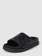 Guess Sandaletten mit Allover-Logo-Prägung Modell 'FABIO' in Black, Gr...