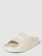 Lacoste Slides mit Label-Print in Offwhite, Größe 9