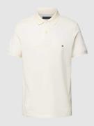 Tommy Hilfiger Poloshirt mit Logo-Stitching in Beige, Größe M