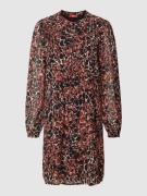 Esprit Collection Knielanges Kleid mit Allover-Muster in Mittelbraun, ...