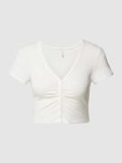 Only Cropped T-Shirt mit Knopfleiste Modell 'BELIA' in Offwhite, Größe...