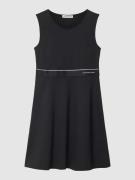 Calvin Klein Jeans Kleid mit Label-Print in Black, Größe 140