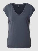 Pieces T-Shirt mit V-Ausschnitt Modell 'KAMALA' in Rauchblau, Größe S