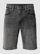 Levi's® Regular Fit Jeansshorts mit Knopfverschluss in Mittelgrau, Grö...