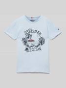 Tommy Hilfiger Teens T-Shirt mit Motiv- und Statement-Print Modell 'GR...