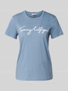 Tommy Hilfiger T-Shirt mit Label-Print in Rauchblau, Größe S