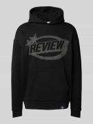 REVIEW Hoodie mit Label-Print in Black, Größe S