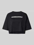 Armedangels Cropped T-Shirt mit Label-Print Modell 'LARIAA' in Black, ...