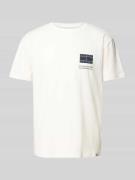 Tommy Jeans Regular Fit T-Shirt mit Label-Print in Offwhite, Größe L