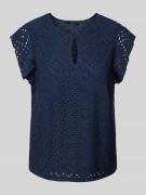 Vero Moda Regular Fit T-Shirt mit Lochstickerei Modell 'TASSA' in Mari...