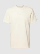 Balr. Regular Fit T-Shirt mit Label-Print in Offwhite, Größe S