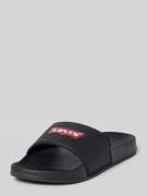 Levi's® Slides mit Label-Print Modell 'JUNE BATWING' in Black, Größe 4...