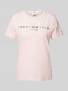 Tommy Hilfiger T-Shirt mit Label-Print in Rosa, Größe M