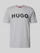 HUGO T-Shirt mit Label-Print Modell 'DULIVIO' in Hellgrau, Größe L