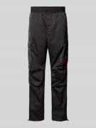 HUGO Straight Leg Cargohose mit Label-Patch Modell 'Guno' in Black, Gr...