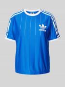 adidas Originals T-Shirt mit Label-Print in Bleu Melange, Größe L