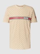 Guess Activewear T-Shirt mit Allover-Logo Modell 'JAMEY' in Beige, Grö...