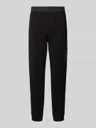 ARMANI EXCHANGE Regular Fit Sweatpants mit Cargotasche in Black, Größe...