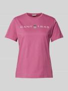 Gant T-Shirt mit Label-Print in Fuchsia, Größe S