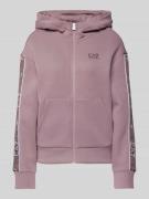 EA7 Emporio Armani Sweatjacke mit Label-Print in Mauve, Größe L