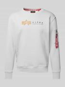 Alpha Industries Sweatshirt mit Label-Print und Reißverschlusstasche i...