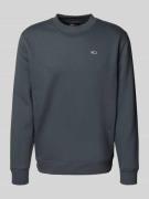 Tommy Jeans Regular Fit Sweatshirt mit Logo-Badge in Anthrazit, Größe ...