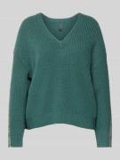 Marc Cain Strickpullover aus Lanawolle mit V-Ausschnitt in Dunkelgruen...