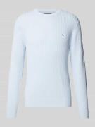 Tommy Hilfiger Slim Fit Strickpullover mit Fischgrät-Struktur in Hellb...