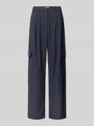 EDITED Wide Leg Stoffhose mit Cargotaschen Modell 'Eleanor' in Marine,...