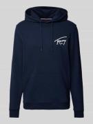 Tommy Jeans Regular Fit Hoodie mit Label-Print in Marine, Größe L