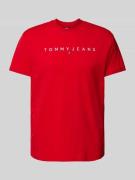 Tommy Jeans T-Shirt mit Label-Print in Rot, Größe L