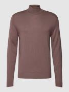 SELECTED HOMME Rollkragenpullover mit gerippten Abschlüssen in Hellbra...