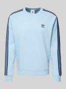 adidas Originals Sweatshirt mit gerippten Abschlüssen in Hellblau, Grö...