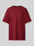 KARL KANI T-Shirt mit Label-Stitching in Bordeaux, Größe L