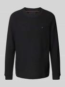 Tommy Hilfiger Regular Fit Langarmshirt mit Baumwoll-Anteil in Black, ...