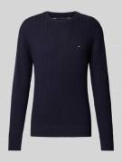 Tommy Hilfiger Slim Fit Strickpullover mit Fischgrät-Struktur in Marin...