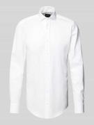 BOSS Slim Fit Businesshemd mit extra langem Arm in Weiss, Größe 43L