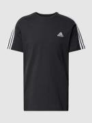 ADIDAS SPORTSWEAR T-Shirt mit Label-Stitching in Black, Größe M