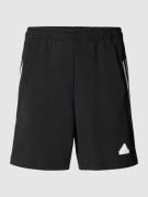 ADIDAS SPORTSWEAR Sportshorts mit Label-Badge in Black, Größe S