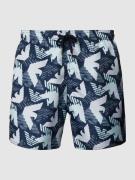 Emporio Armani Regular Fit Badehose mit Allover-Logo-Print in Dunkelbl...