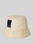 ARMANI EXCHANGE Bucket Hat mit Label-Badge in Sand, Größe S/M