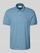Lacoste Classic Fit Poloshirt mit Label-Badge in Rauchblau, Größe M