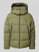 Multiply Apparel Steppjacke mit Kapuze in Oliv, Größe M